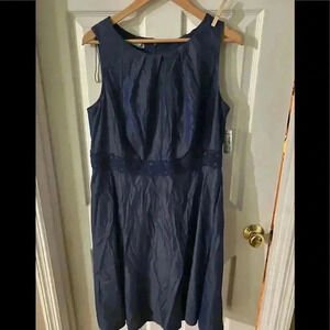 Dress barn